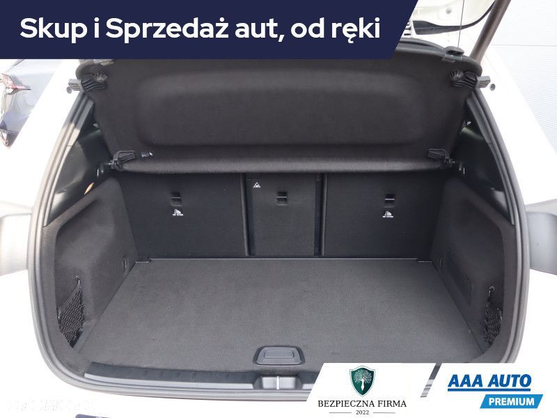 Mercedes-Benz GLA - 15