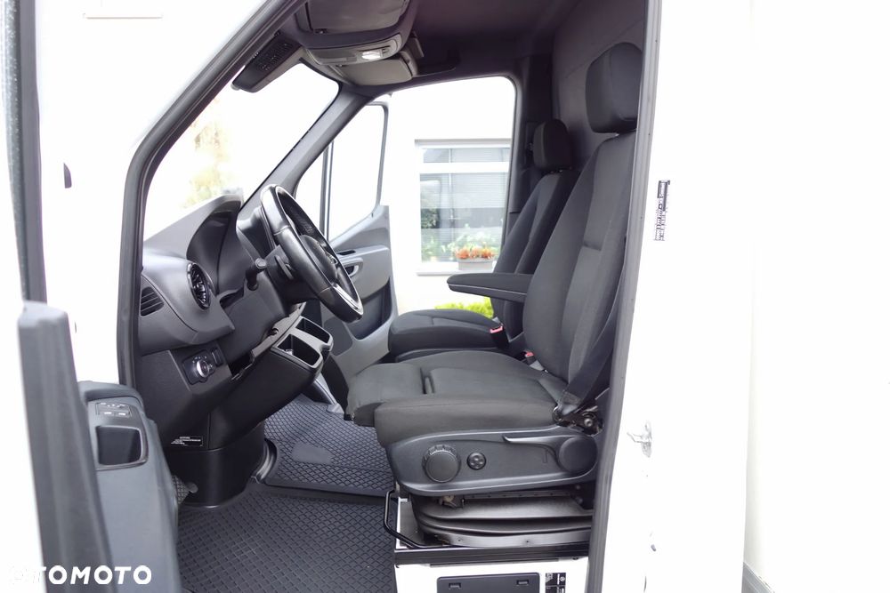 Mercedes-Benz Sprinter 3.0 CDI Automat 190 KM Kontener +Winda  750 kg. - 5