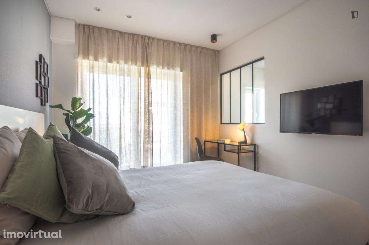 Estúdio - localizado em Montes Claros Coimbra - Grande imagem: 2/10