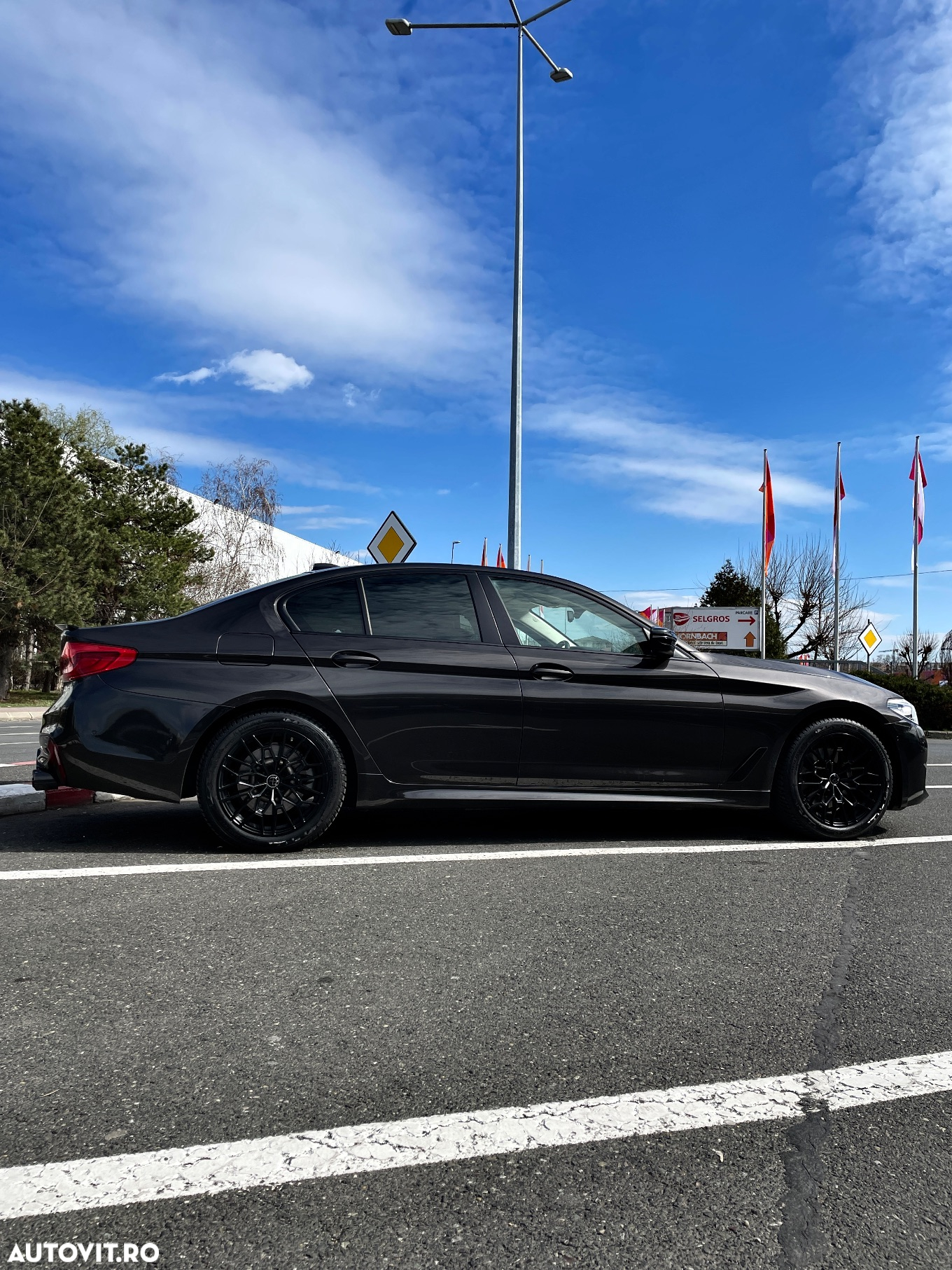 BMW Seria 5 520i AT - 4