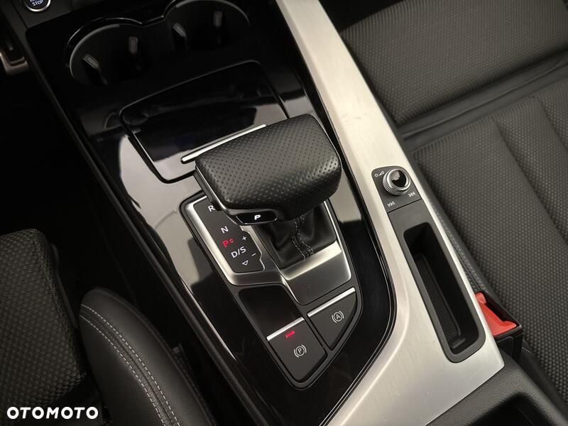 Audi A4 Limousine 35 TFSI mHEV S Line S tronic - 19
