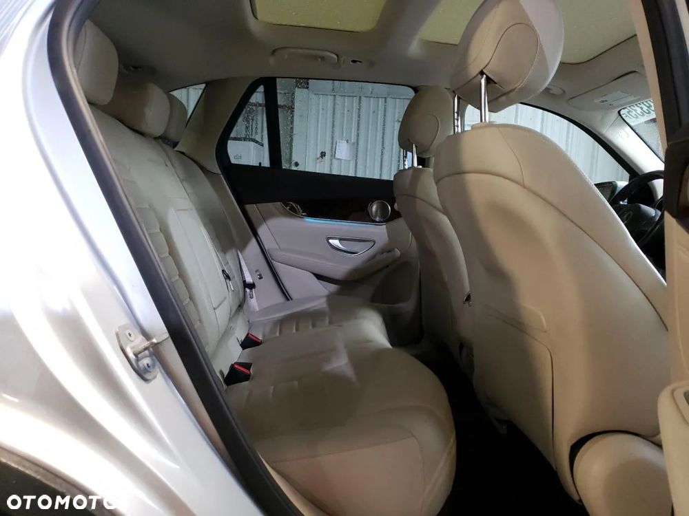 Mercedes-Benz GLC Coupe 300 4-Matic - 12