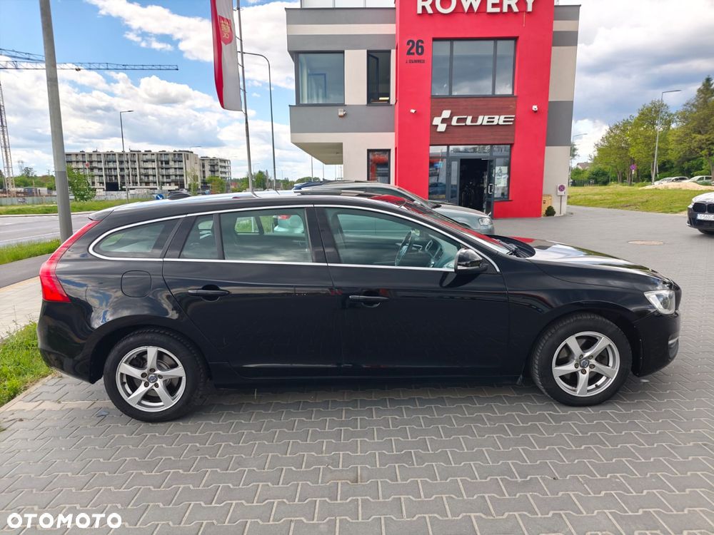 Volvo V60 D3 Drive-E Dynamic Edition (Momentum) - 5
