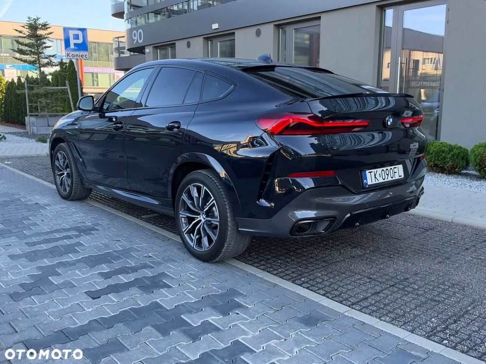 BMW X6 xDrive30d mHEV - 29