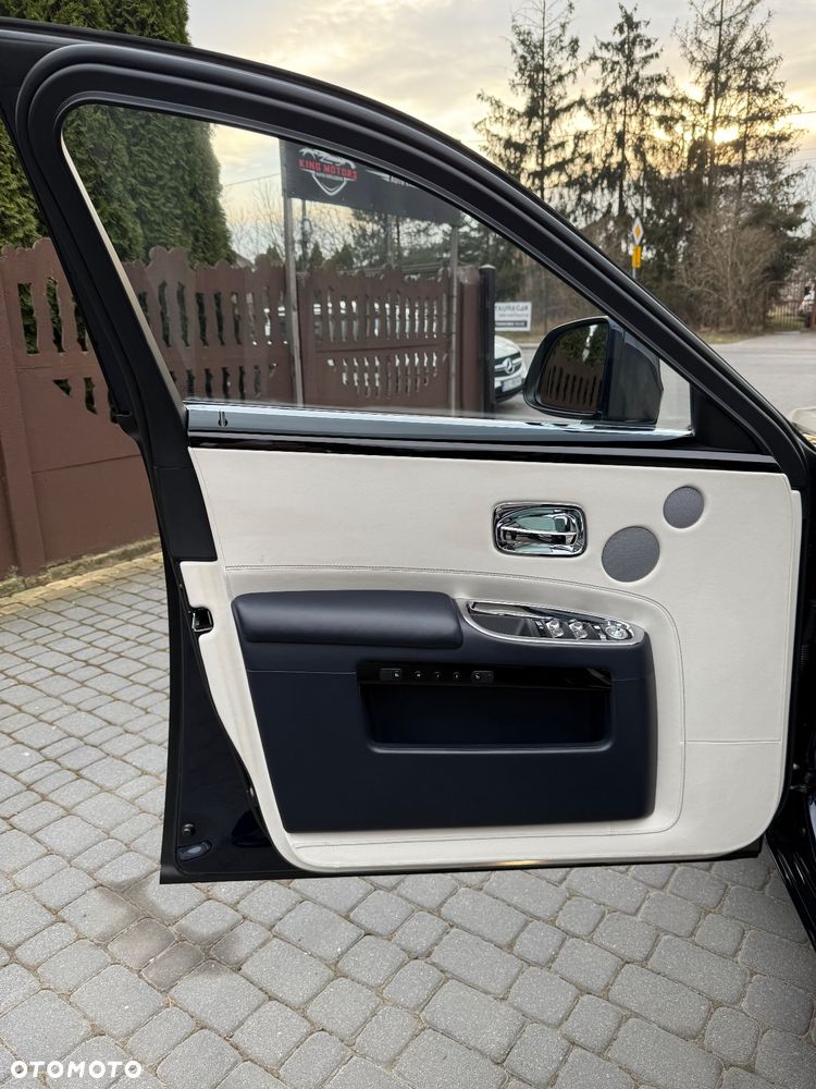 Rolls-Royce Ghost Standard - 21