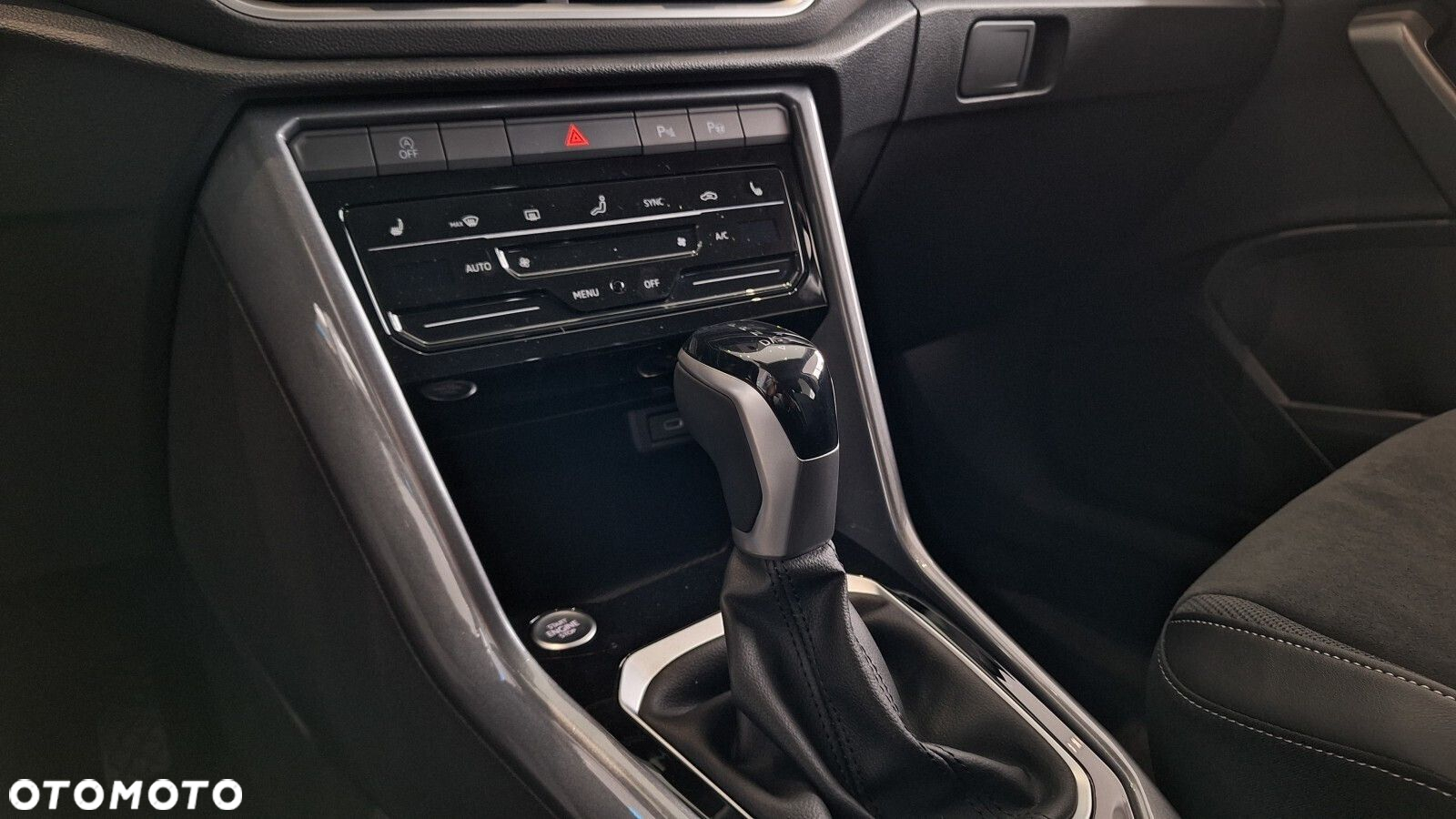 Volkswagen T-Roc - 20