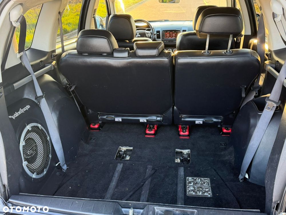 Mitsubishi Outlander 2.0 DI-D 4WD Intense - 14