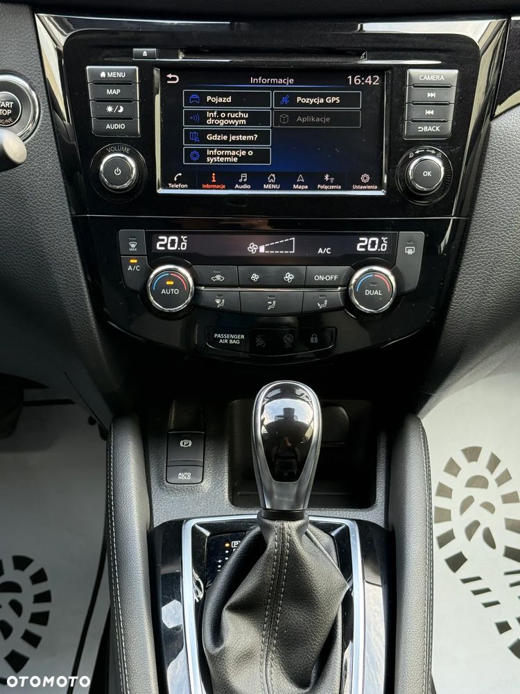 Nissan Qashqai 1.3 DIG-T N-Connecta DCT - 9