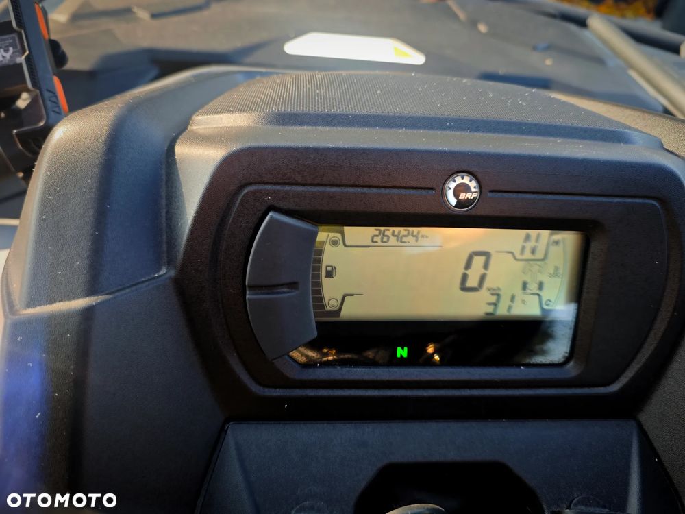 Can-Am Outlander Max - 8