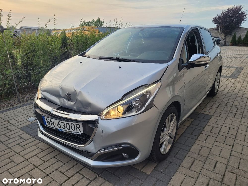 Peugeot 208 1.2 PureTech Style - 1
