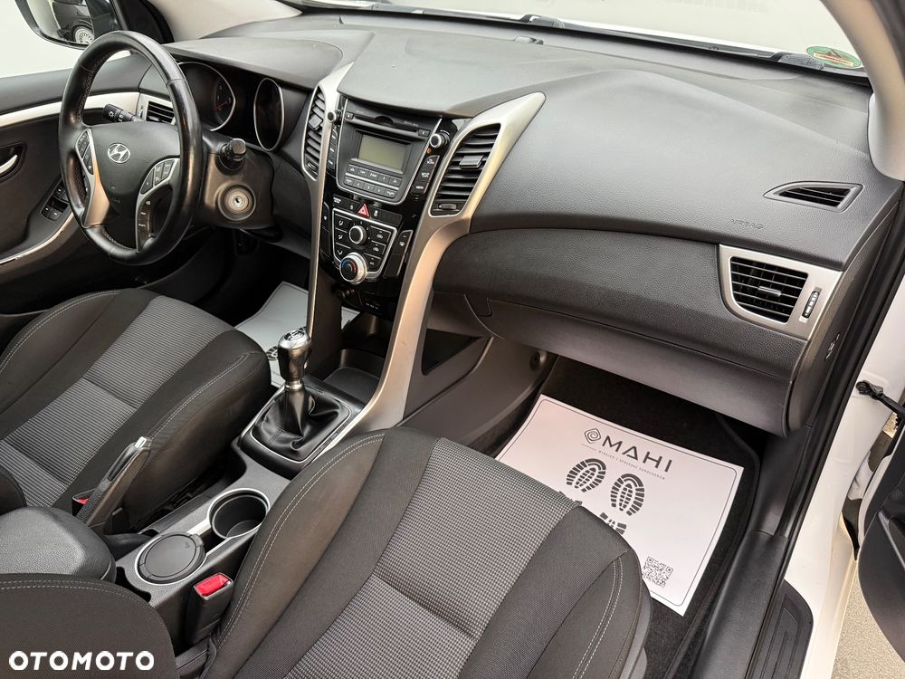 Hyundai i30 1.6 Classic - 17