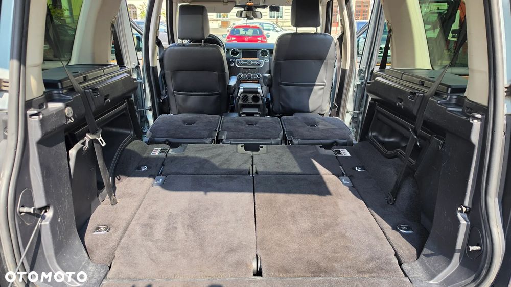 Land Rover Discovery 3.0 SD V6 HSE - 31