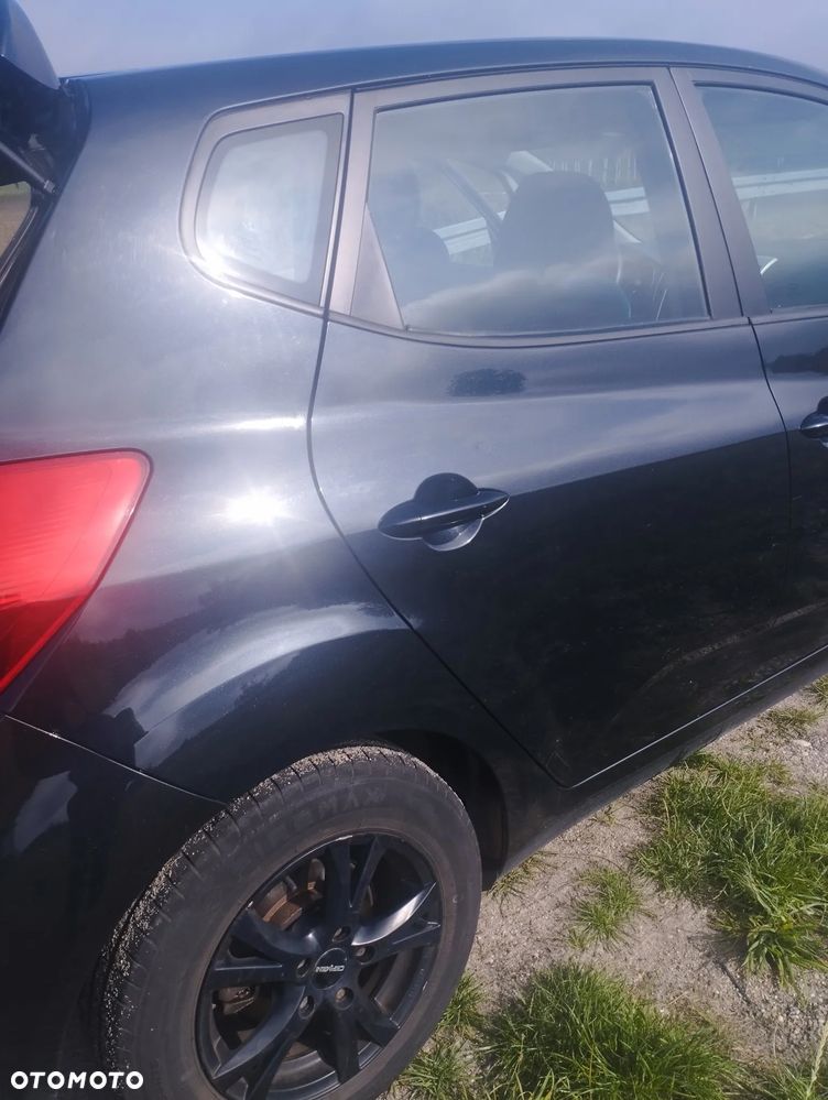 Kia Venga - 3