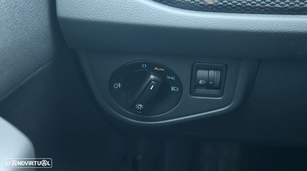 VW Taigo 1.0 TSI Urban DSG - 52