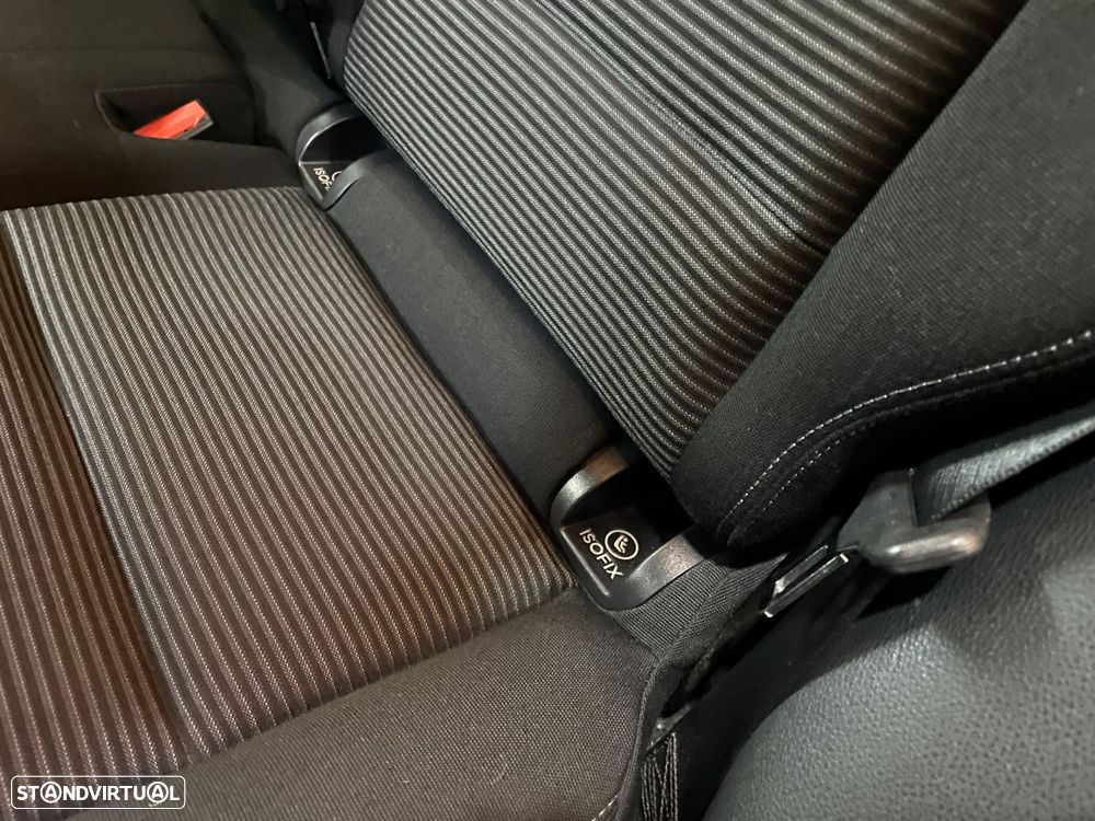 Mercedes-Benz B 180 d Style - 40