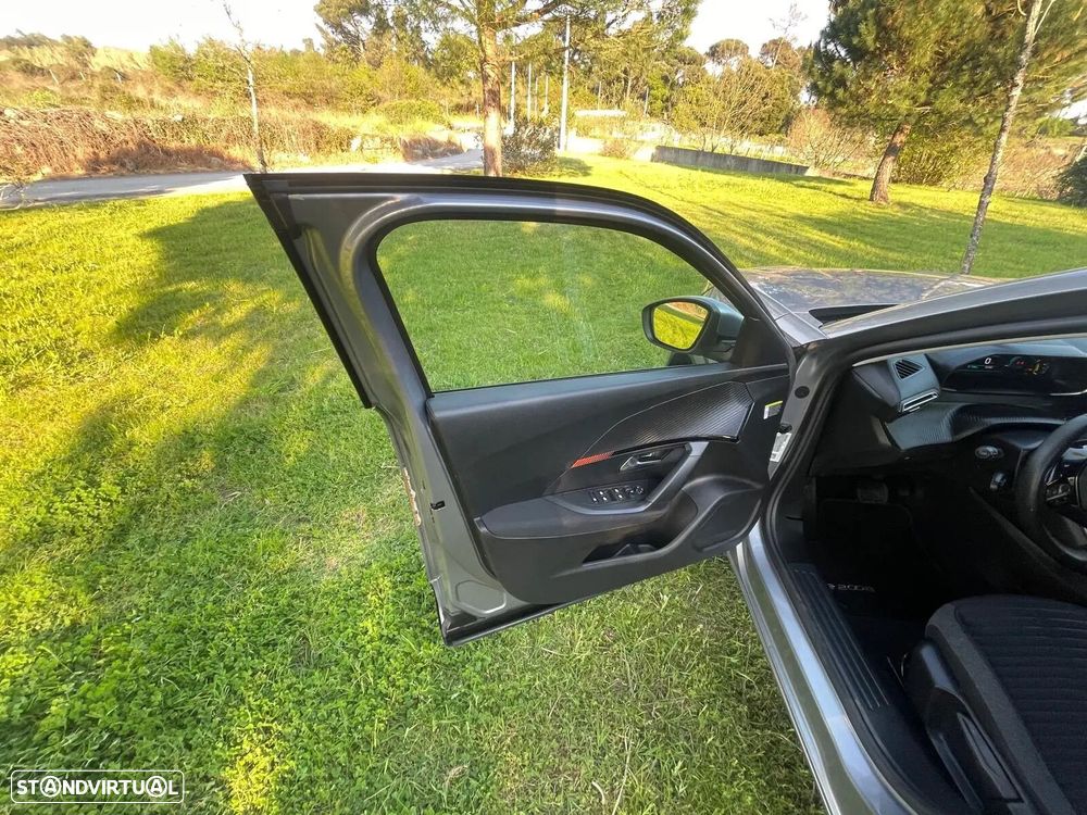 Peugeot e-2008 50 kWh Active - 14