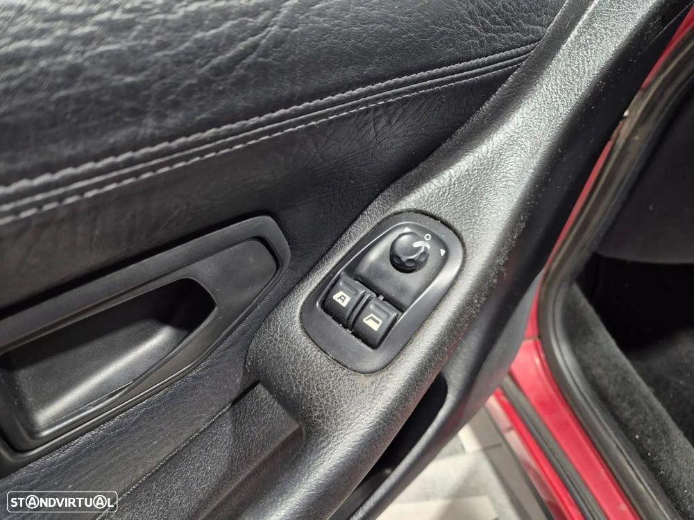 Peugeot 306 Cabriolet 1.8 - 29