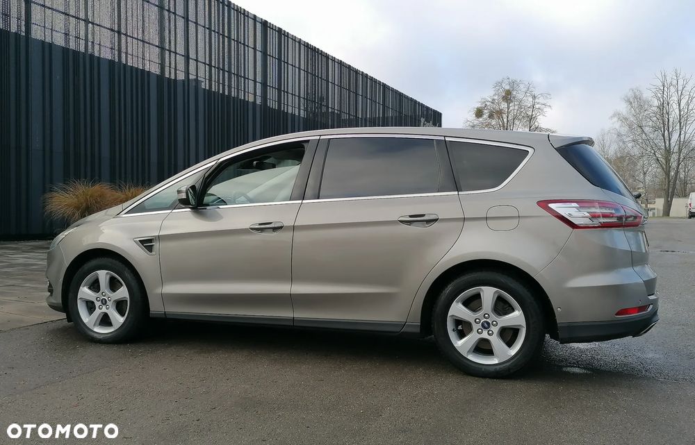 Ford S-Max 2.0 TDCi Titanium PowerShift - 9