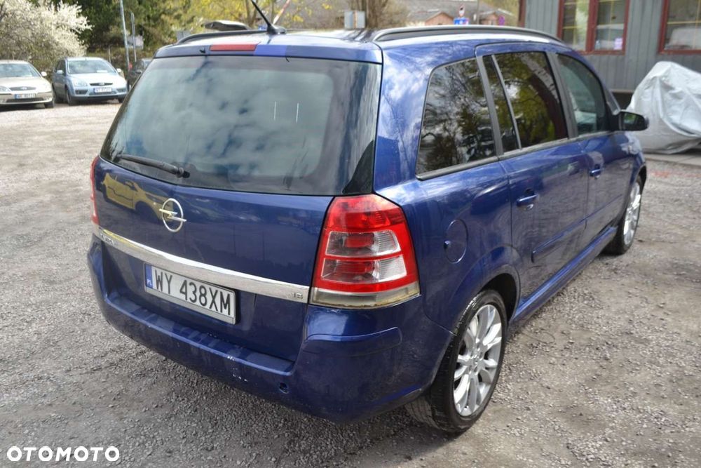 Opel Zafira - 4