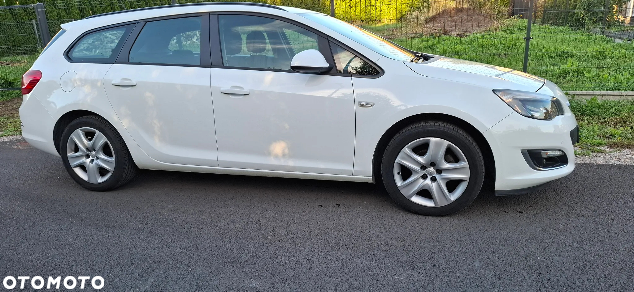 Opel Astra IV 1.4 T Active - 2