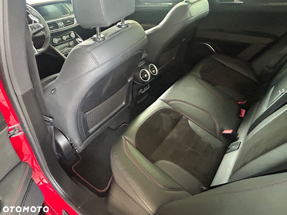 Alfa Romeo Stelvio 2.9 V6 Bi-Turbo Quadrifoglio Niring Q4 - 8