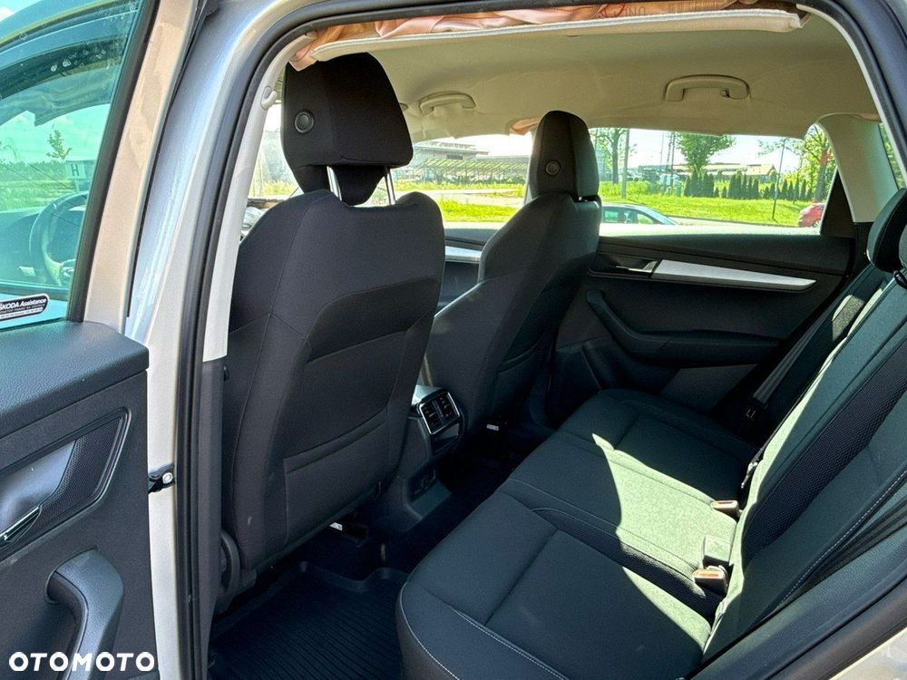 Skoda Karoq 2.0 TDI SCR 4x4 DSG Ambition - 12