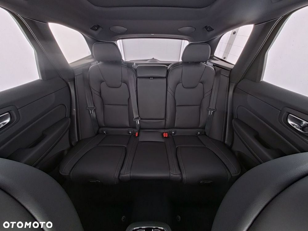 Volvo XC 60 B5 B AWD Ultra Black Edition - 7