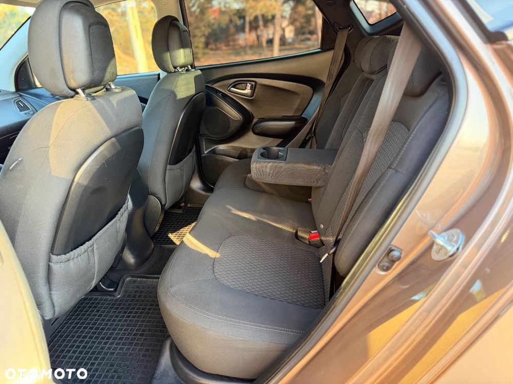 Hyundai ix35 1.6 2WD blue Style - 12