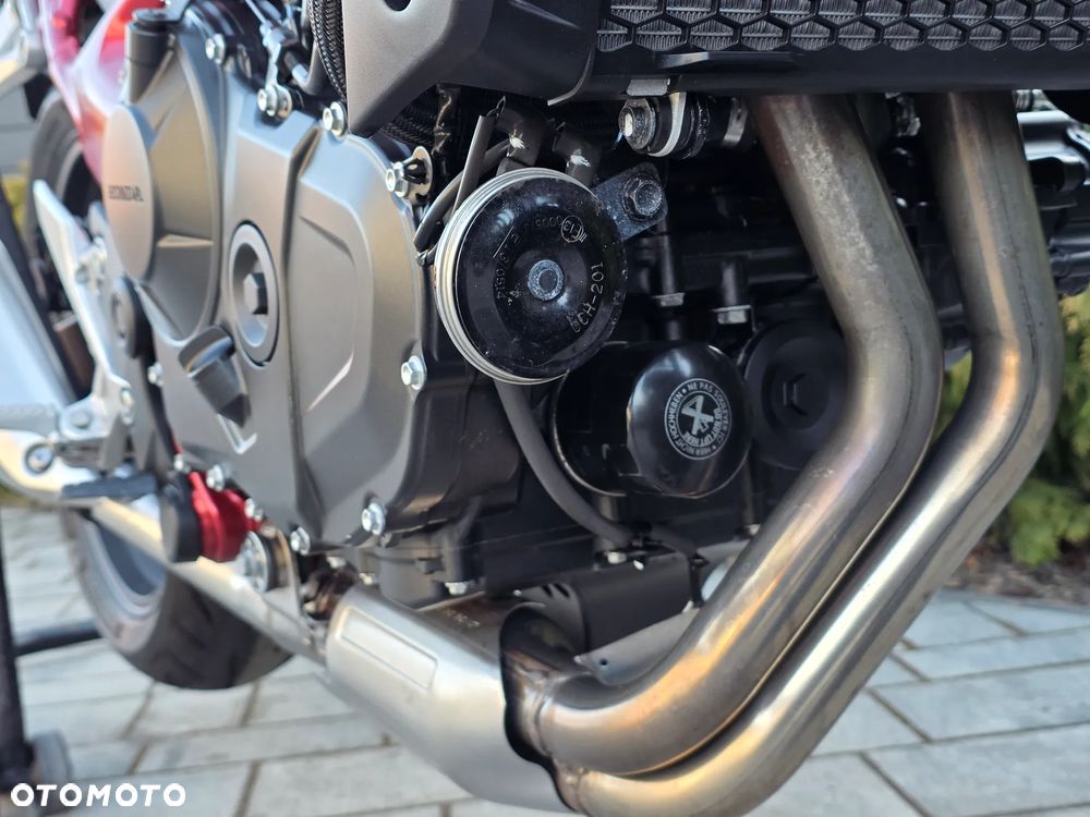 Honda Hornet - 22