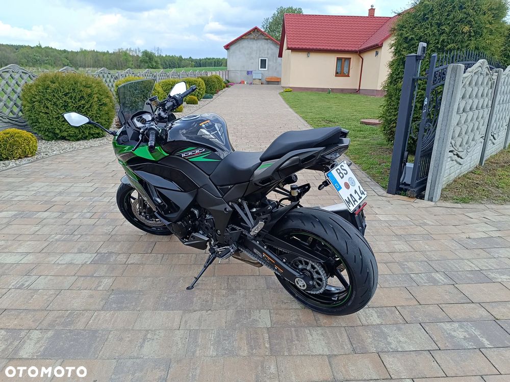 Kawasaki Ninja 1000 SX - 38