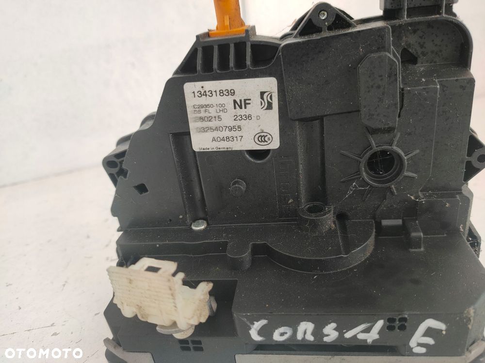 zamek drzwi lewy przód opel corsa e 13431839 - 2