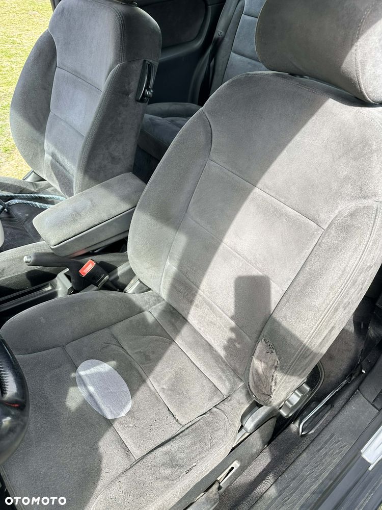 Audi A3 3-drzwiowe 1.6 Ambiente - 6