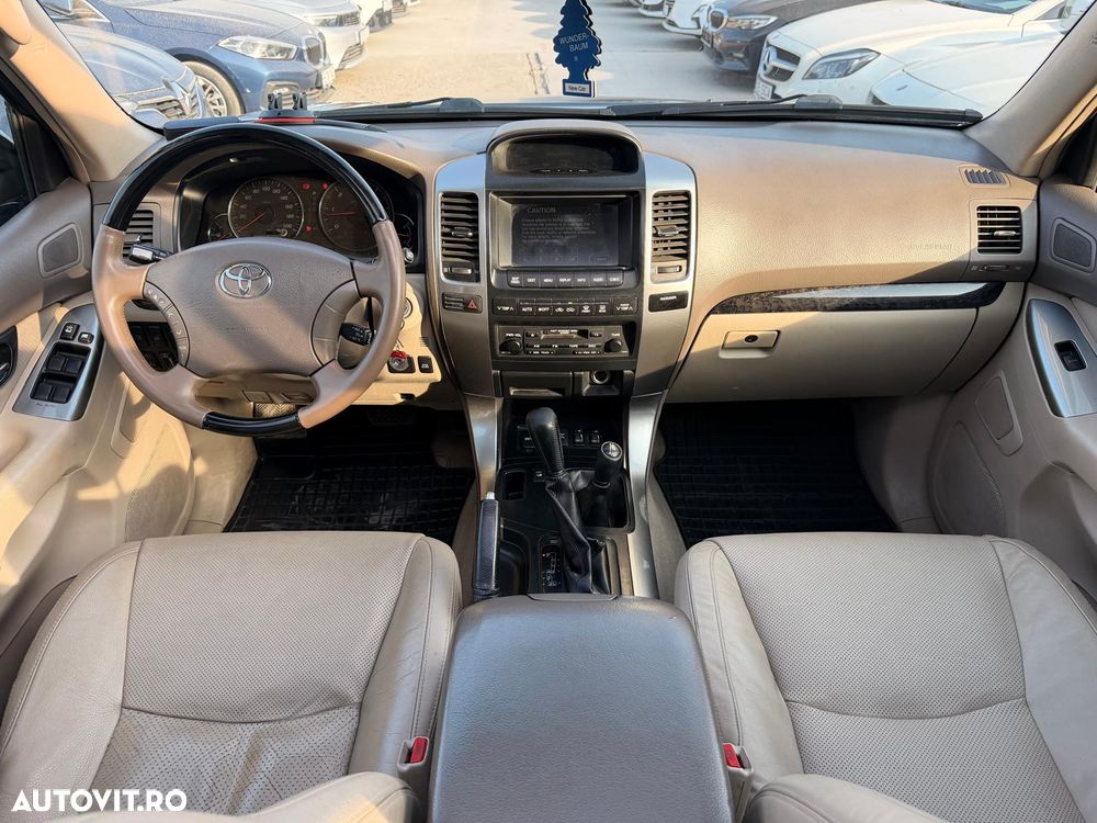 Toyota Land Cruiser - 11