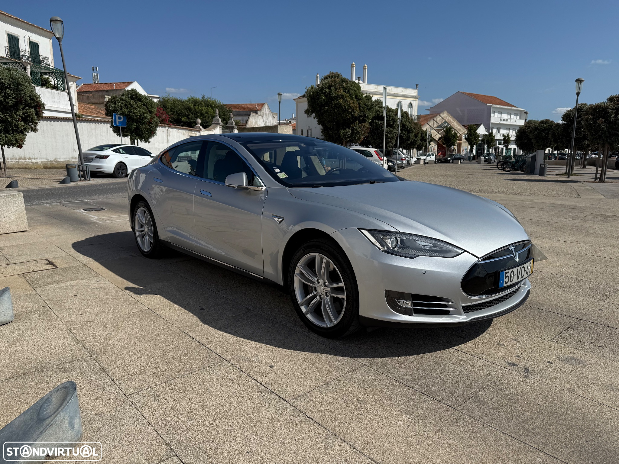 Tesla Model S 85 Perfomance - 11