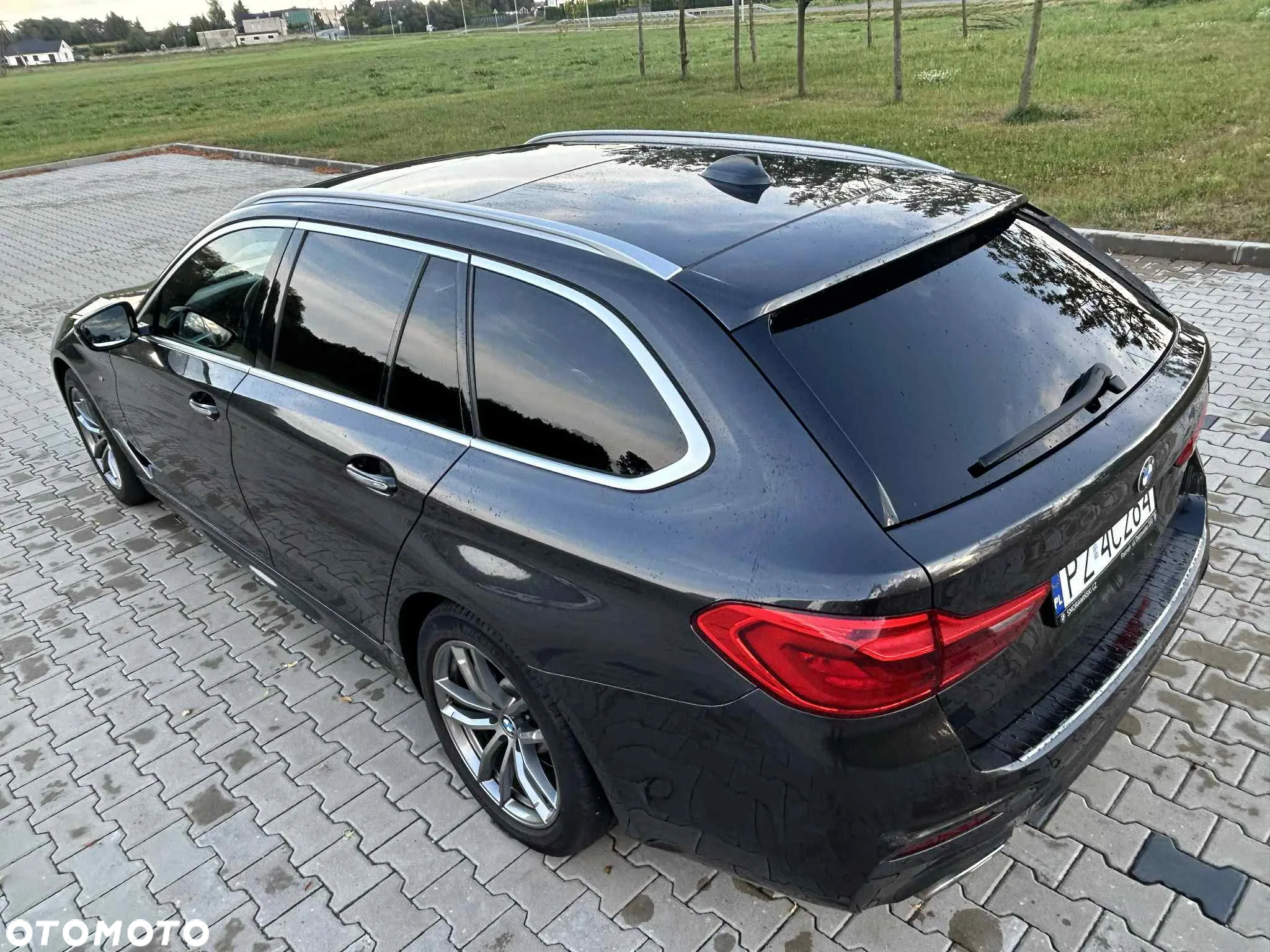 BMW Seria 5 520d M Sport - 11
