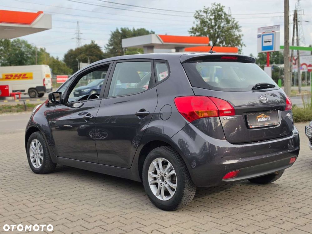 Kia Venga - 6