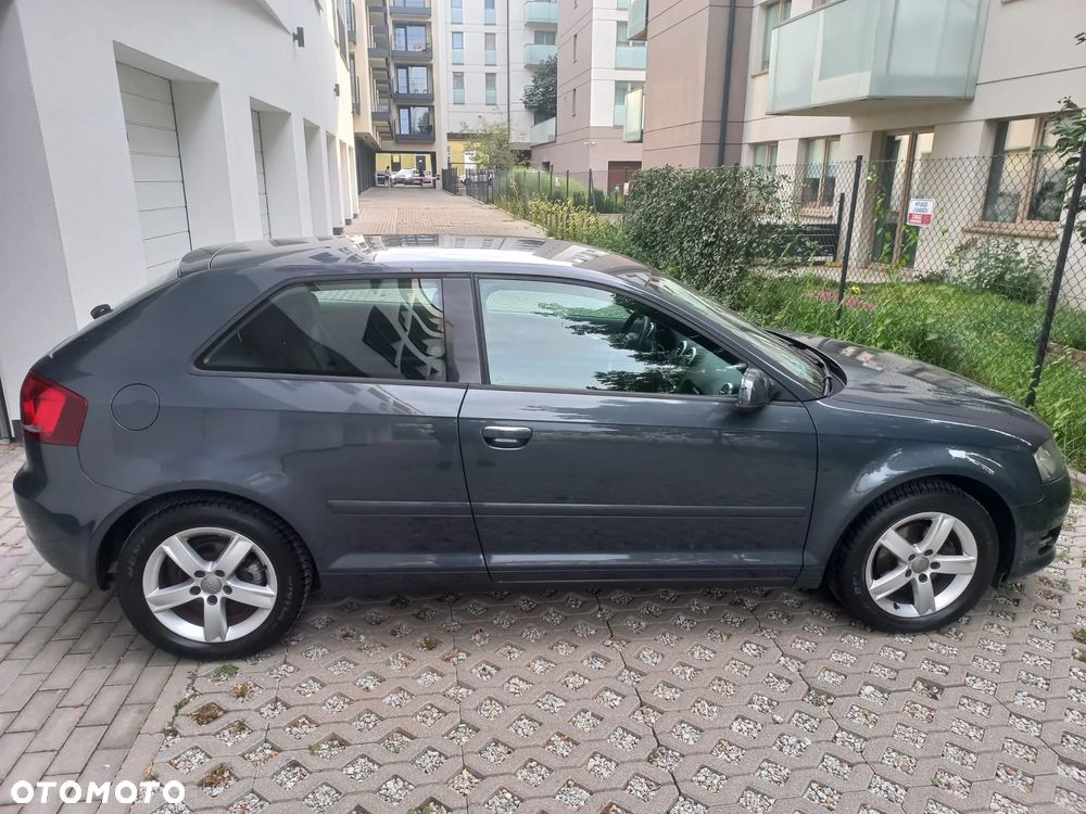 Audi A3 3-drzwiowe 1.6 Ambition - 2