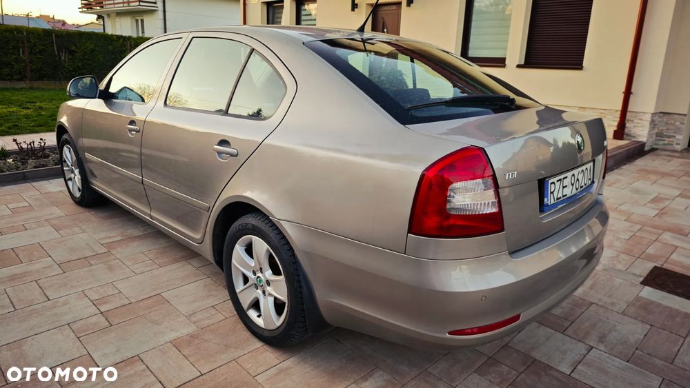Skoda Octavia 1.6 TDI Ambition DSG - 3