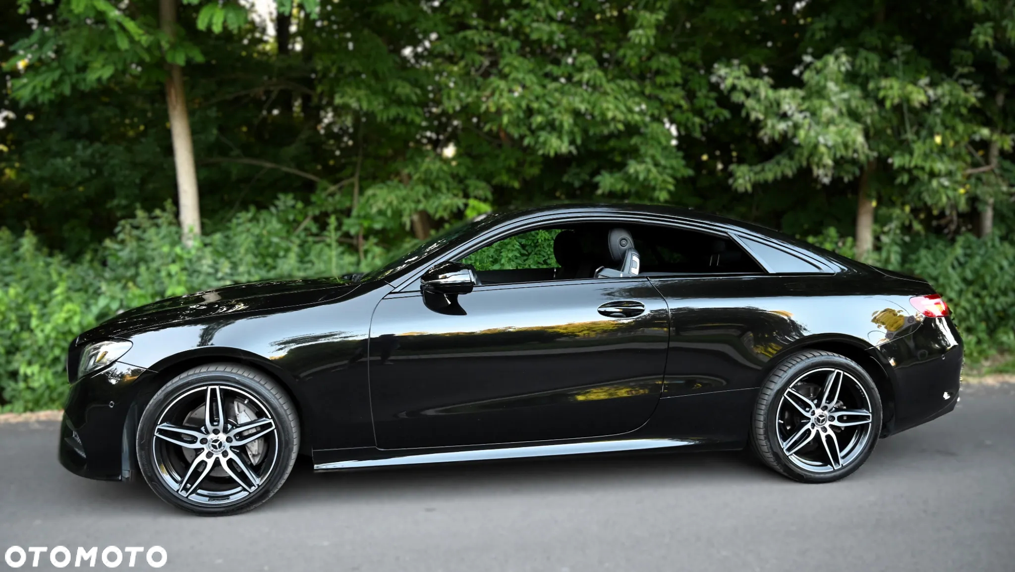 Mercedes-Benz Klasa E 220 d Coupe 4-Matic 9G-TRONIC - 11