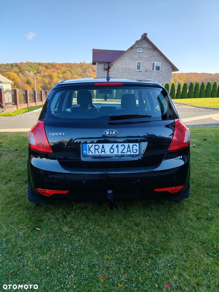 Kia Ceed - 5