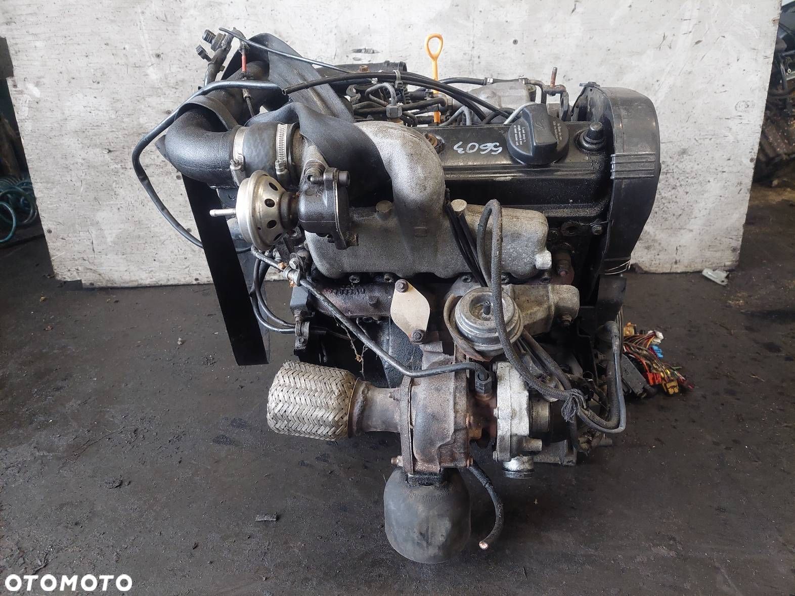 SILNIK DIESEL + POMPA WTRYSKI TURBO PASSAT B5 1.9 TDI AFN 028130115A - 1