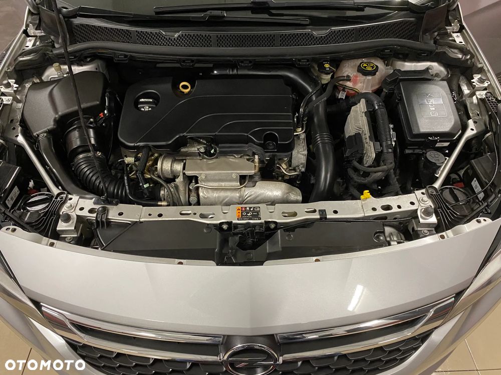 Opel Astra V 1.4 T Dynamic - 19