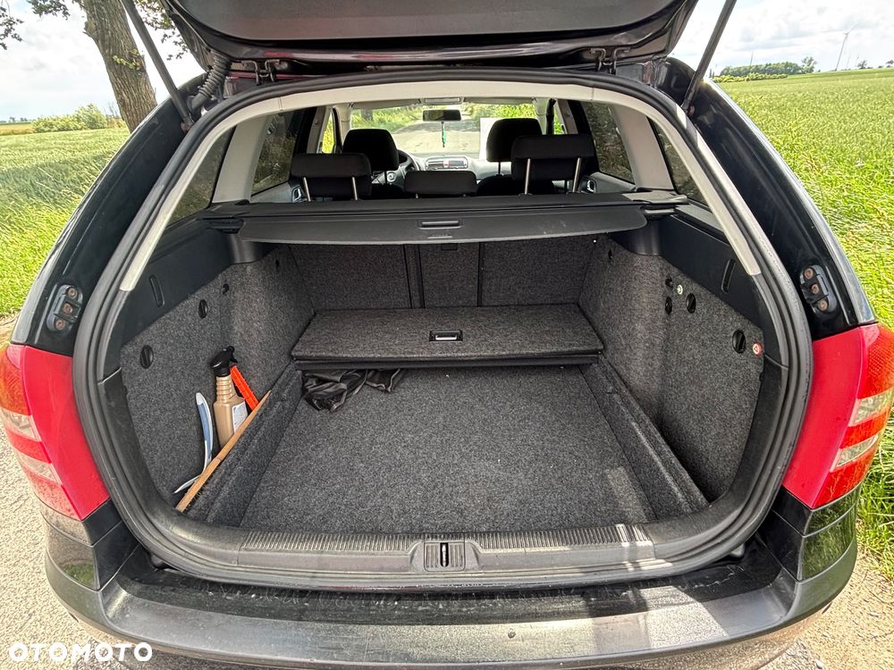 Skoda Octavia 1.6 FSI Ambiente - 7