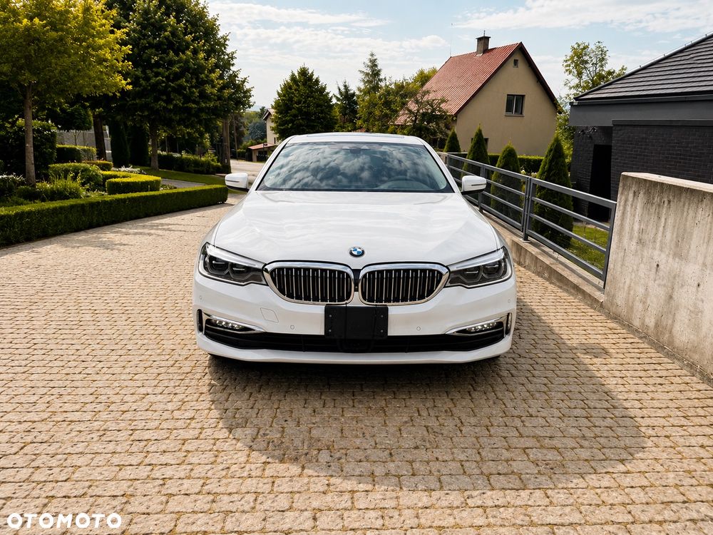 BMW Seria 5 530i Luxury Line sport - 7