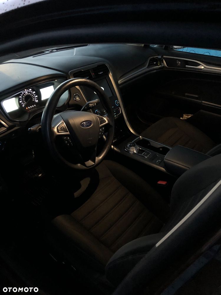Ford Fusion - 14