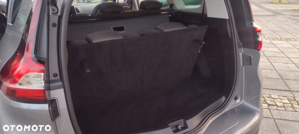 Renault Scenic - 22