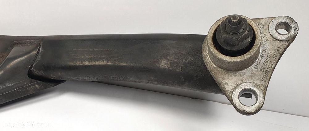 ŁAPA MOCOWANIE ROZPÓRKA KIELICHÓW VOLVO XC90 - 4