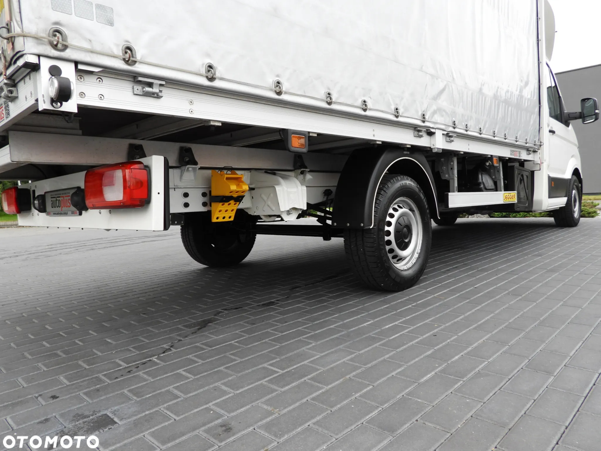 Volkswagen CRAFTER  PLANDEKA 8 PALET WEBASTO TEMPOMAT LEDY KLIMATYZACJA 180KM [ 044025 ] - 17