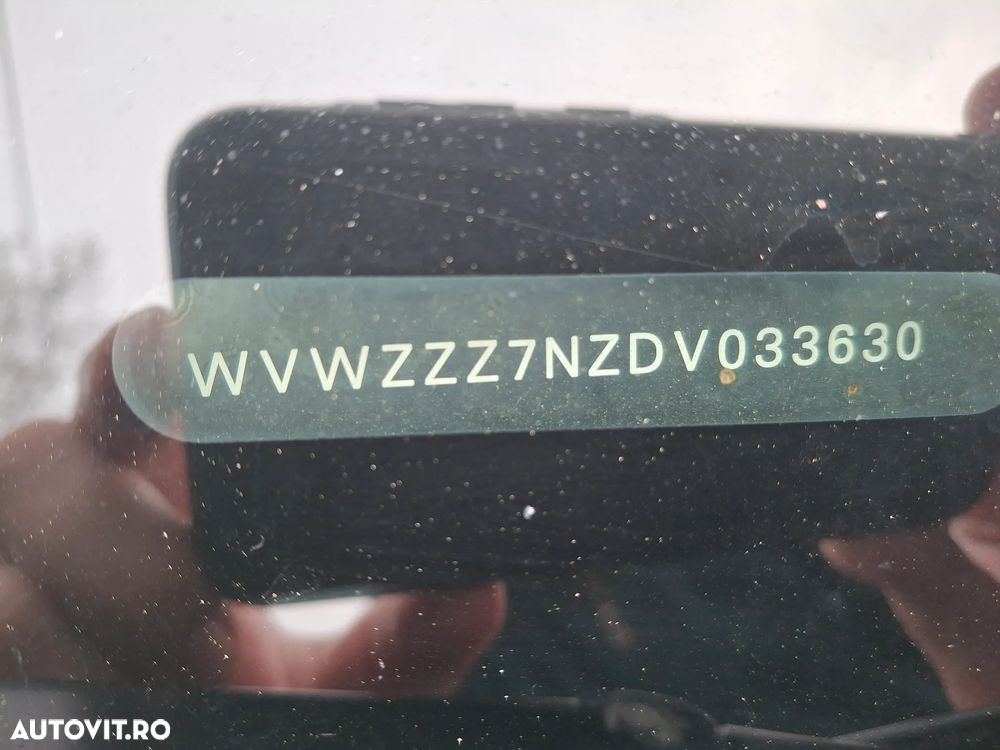 VOLKSWAGEN Sharan 2013 — imagine 30