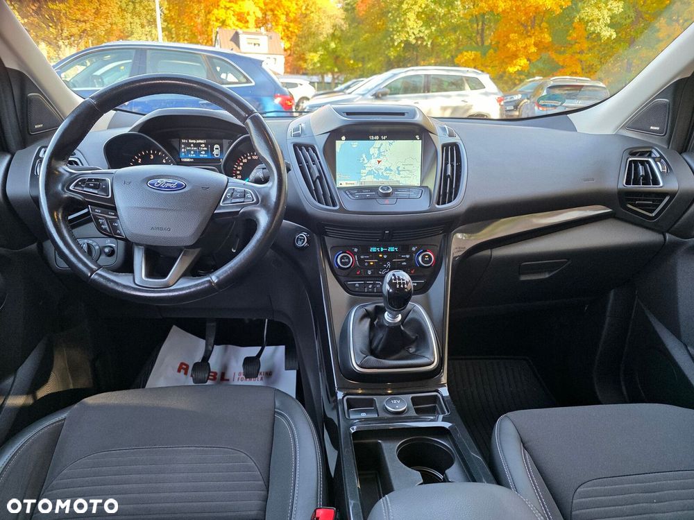 Ford Kuga - 12